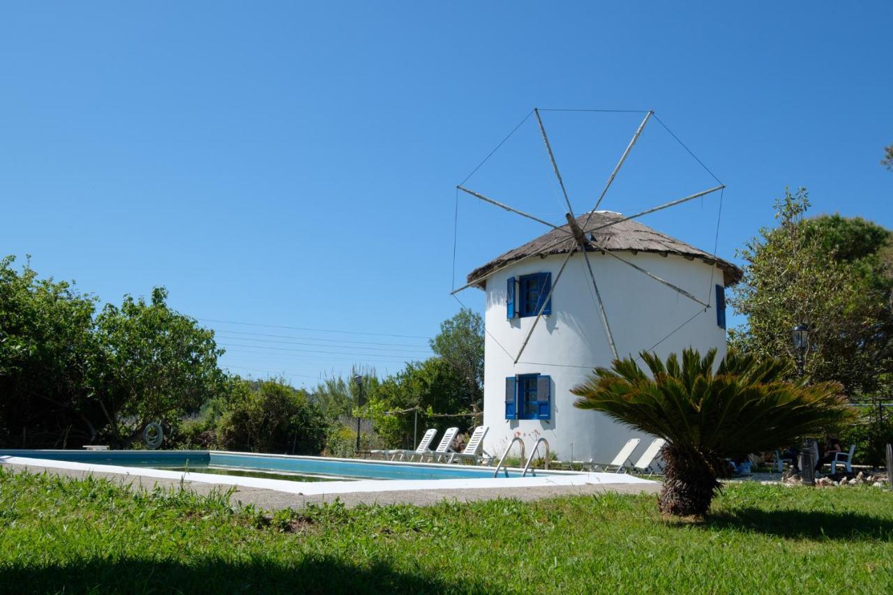 Villa Spyridoula Studios On The Beach Сидарион Экстерьер фото