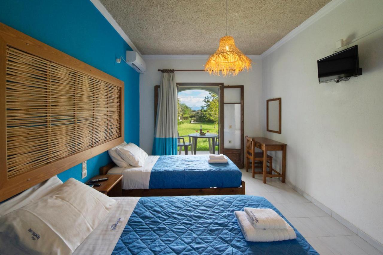 Villa Spyridoula Studios On The Beach Сидарион Экстерьер фото