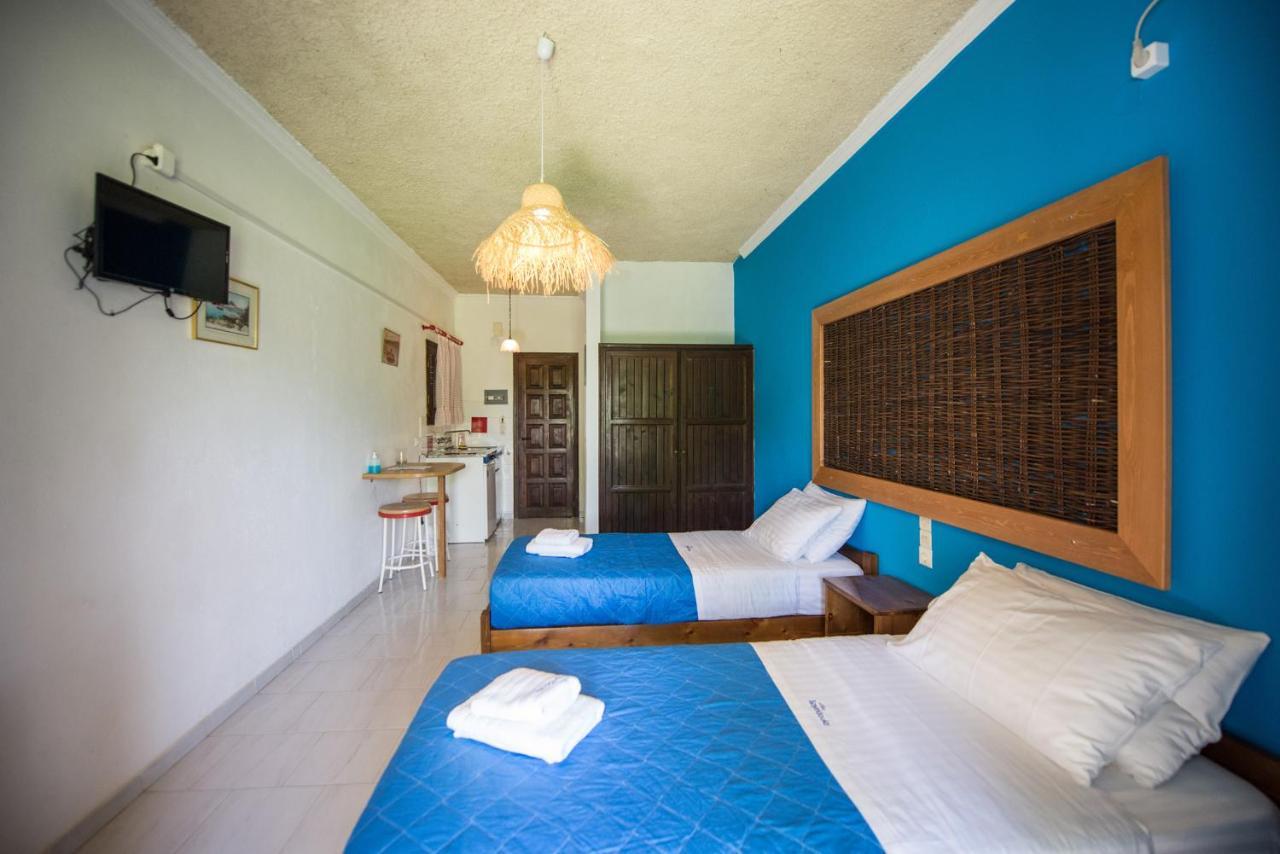 Villa Spyridoula Studios On The Beach Сидарион Экстерьер фото