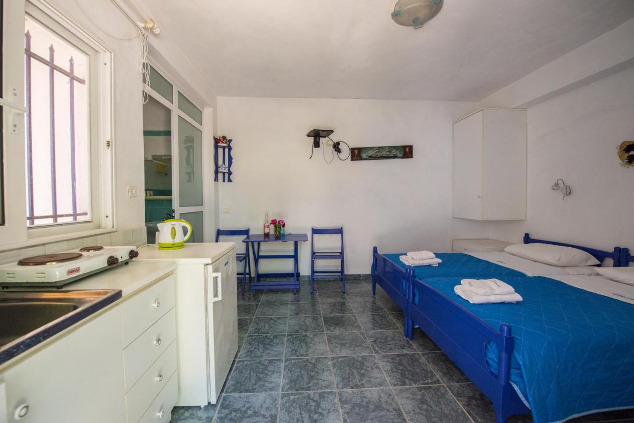 Villa Spyridoula Studios On The Beach Сидарион Экстерьер фото