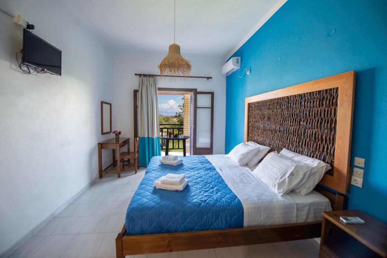 Villa Spyridoula Studios On The Beach Сидарион Экстерьер фото