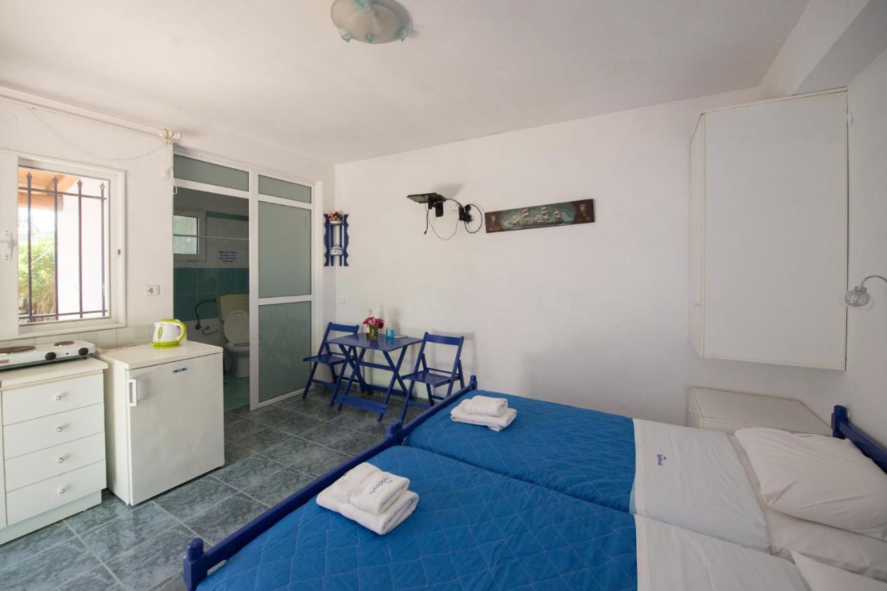 Villa Spyridoula Studios On The Beach Сидарион Экстерьер фото