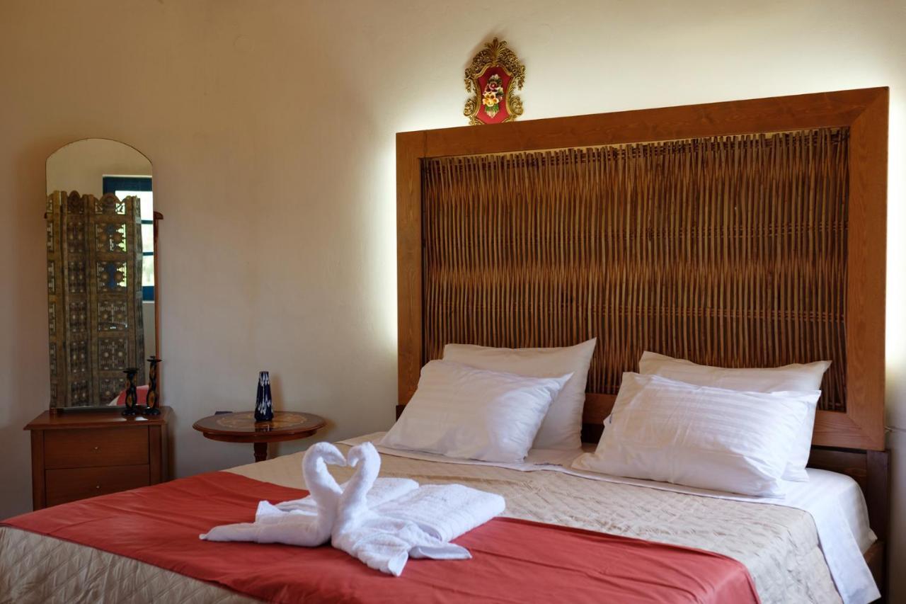 Villa Spyridoula Studios On The Beach Сидарион Экстерьер фото