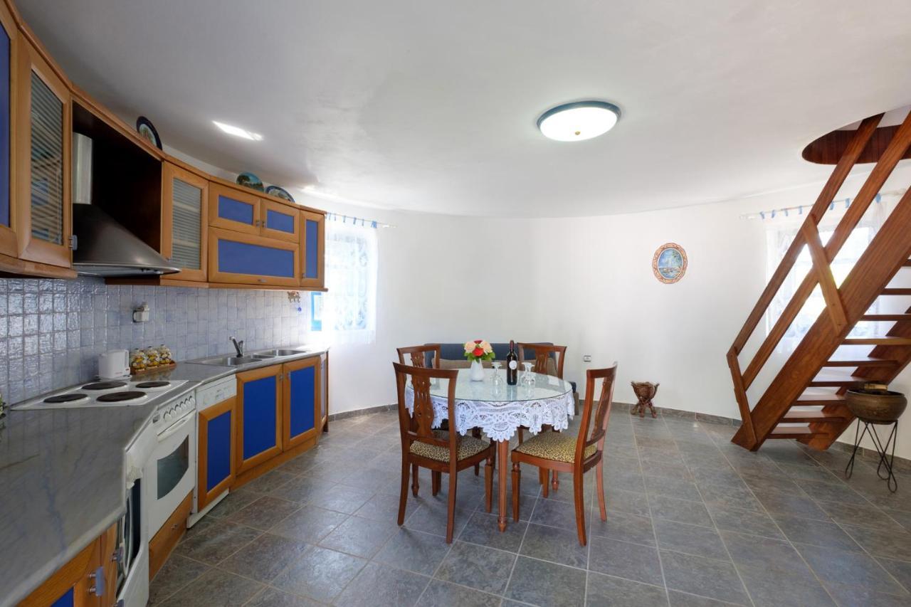 Villa Spyridoula Studios On The Beach Сидарион Экстерьер фото